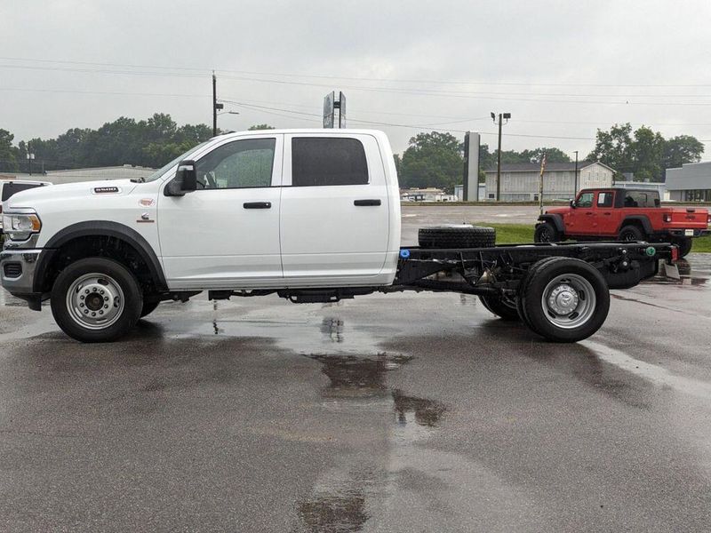 2024 RAM 5500 Tradesman Chassis Crew Cab 4x4 60