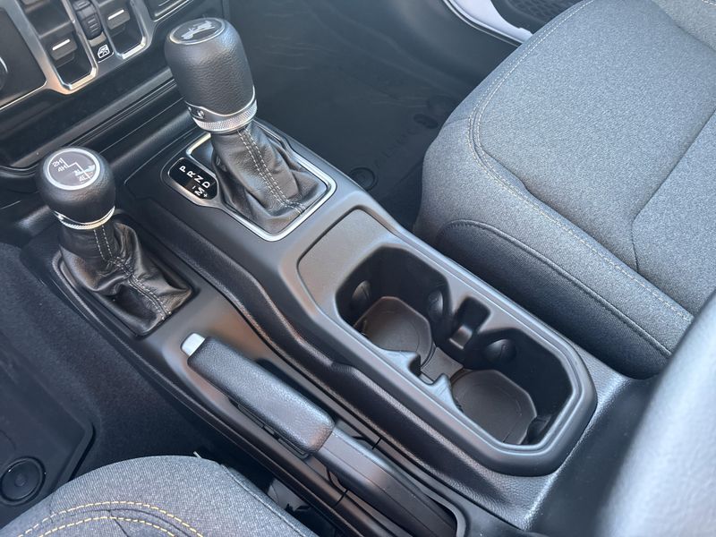 New 2026 Jeep Wrangler 4-door Sport SImage 30