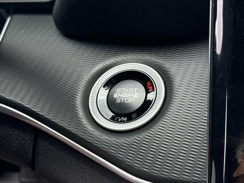 New 2026 Jeep Grand Cherokee L Laredo 4x2