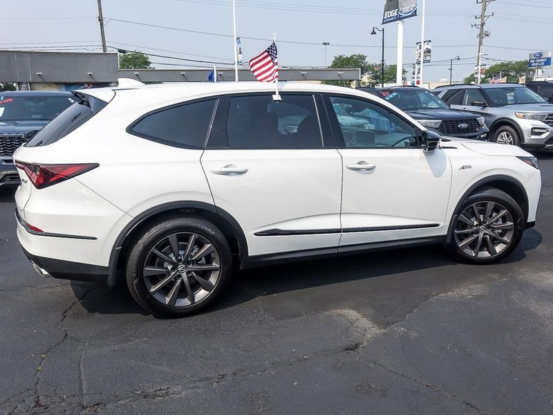2025 Acura MDX SH-AWD A-Spec photo 8