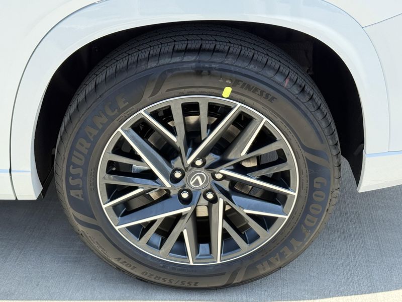 2025 LEXUS TX 350 PremiumImage 16