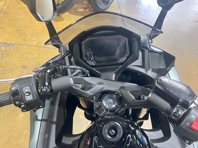 2025 Kawasaki NINJA 650 ABS Image 4