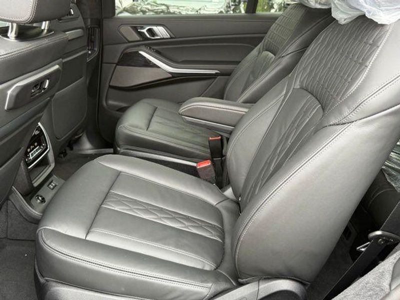 New 2026 BMW X7 xDrive40iImage 26