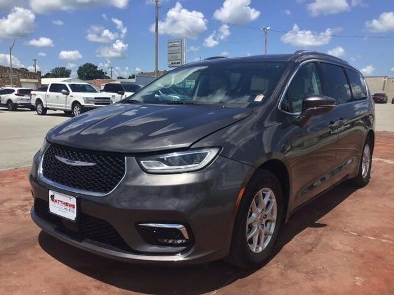 2021 Chrysler Pacifica Touring LImage 1