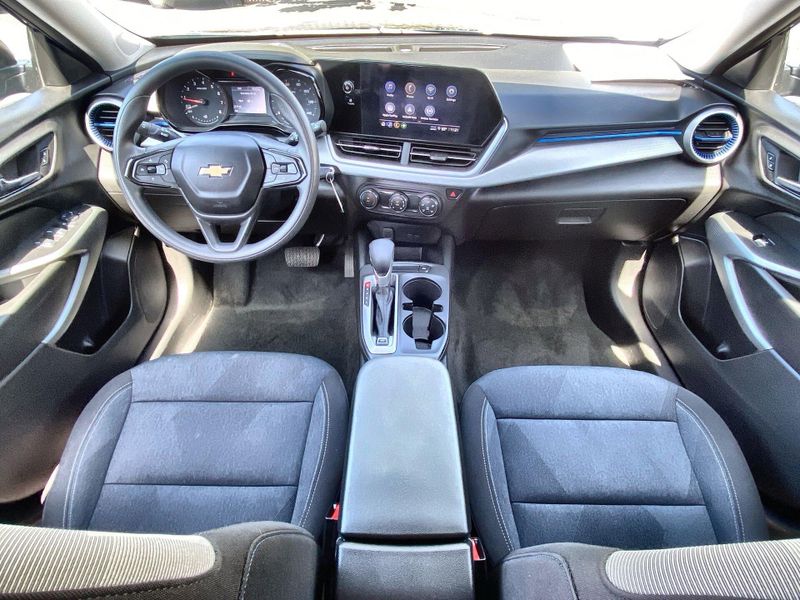 Used 2024 Chevrolet Trax LSImage 19