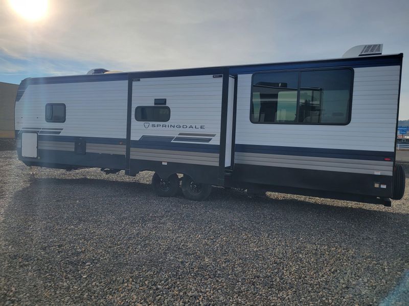 New 2026 KEYSTONE SPRINGDALE 31 SUNROOM Image 6