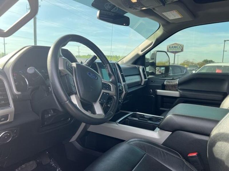 2019 Ford F-350 LariatImage 8