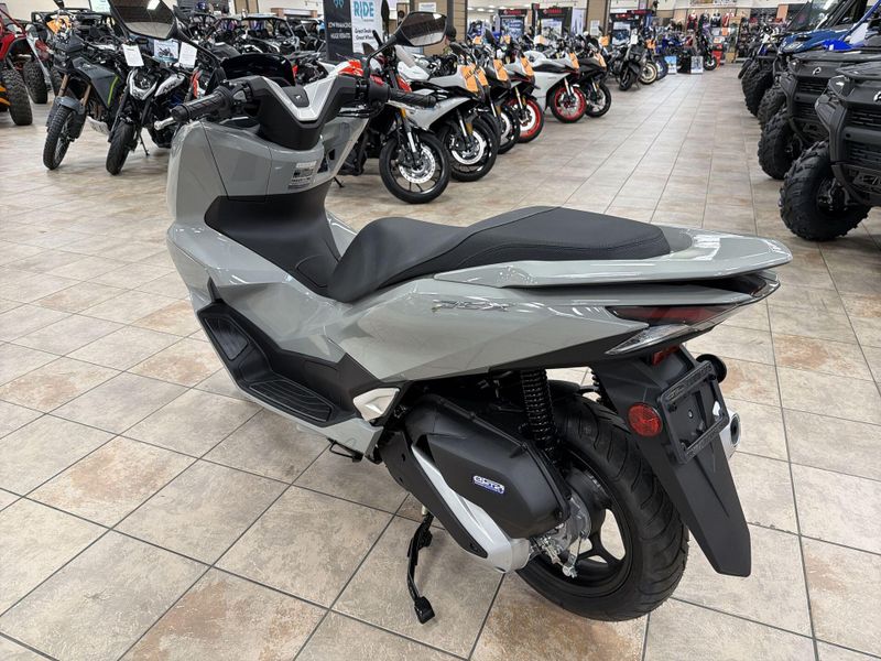 New 2026 Honda PCX ABS Image 15