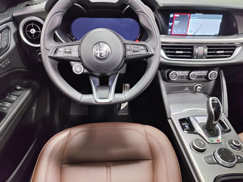 2024 Alfa Romeo Stelvio Ti AWD w/Sunroof/NavImage 21