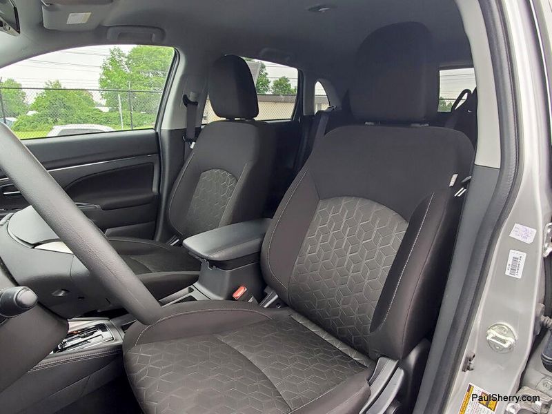Used 2025 Mitsubishi Outlander Sport SE