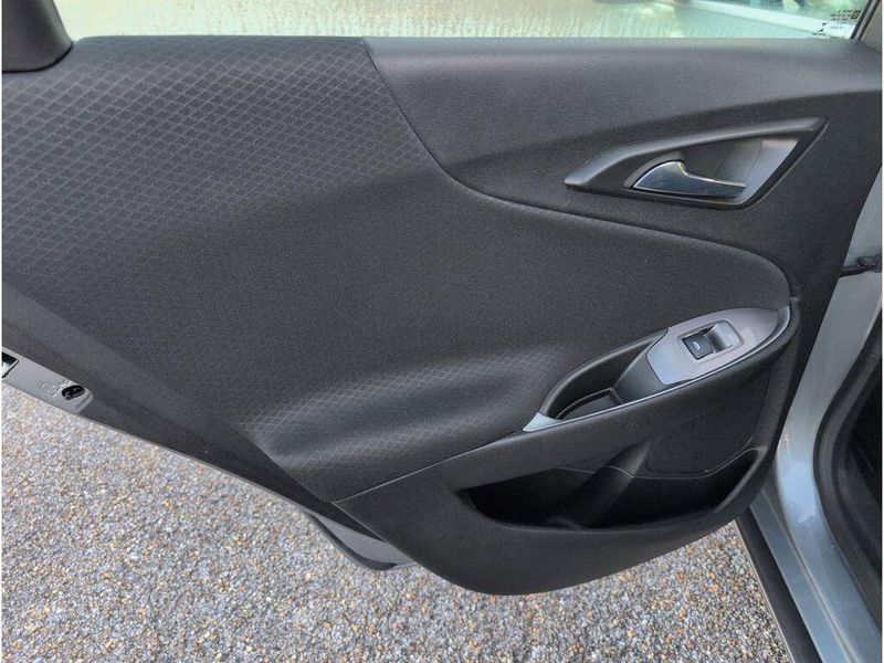 Used 2024 Chevrolet Malibu LTImage 31