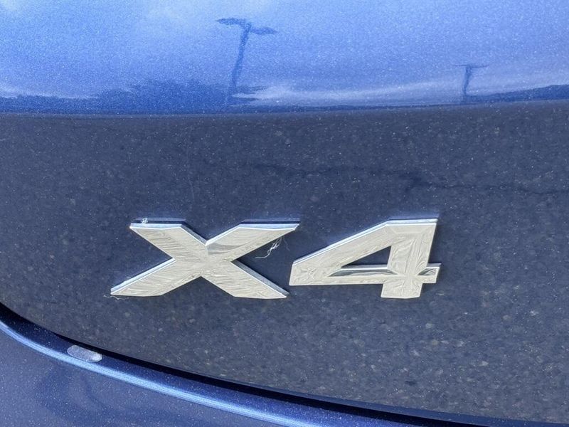 2022 BMW X4 xDrive30iImage 14