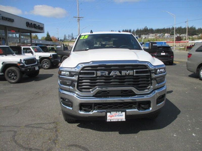 2025 RAM 2500 Big Horn Crew Cab 4x4 6