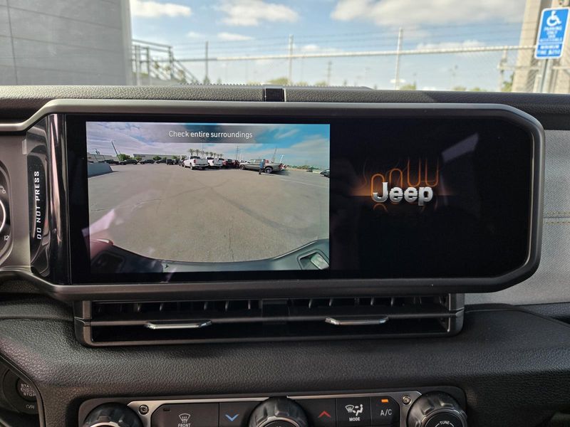 New 2026 Jeep Gladiator Sport S 4x4