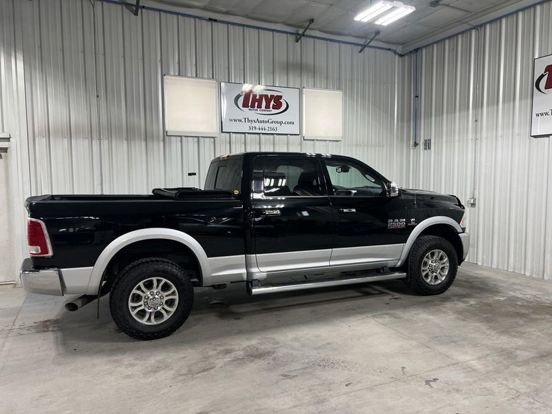 2014 RAM 2500 LaramieImage 4