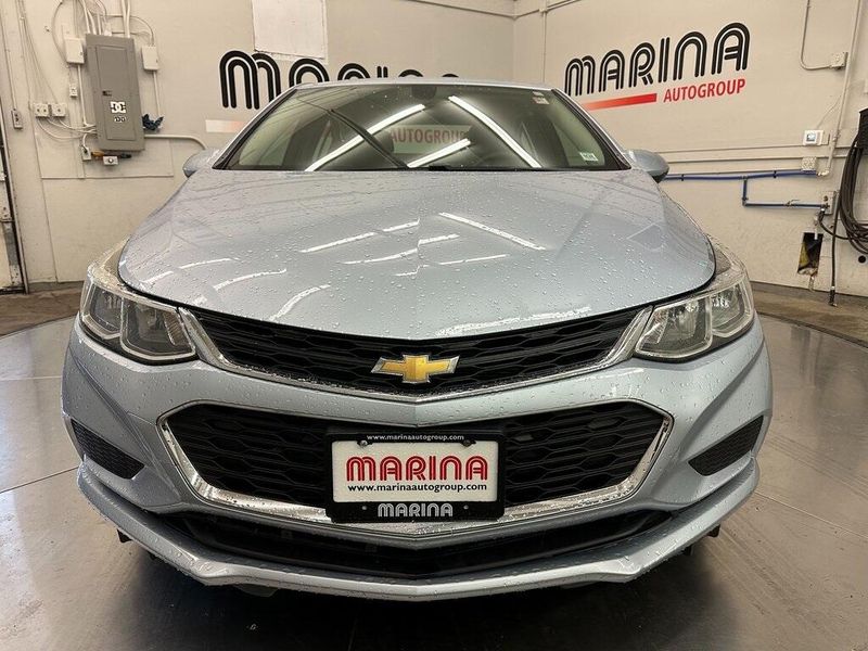 2018 Chevrolet Cruze LSImage 8