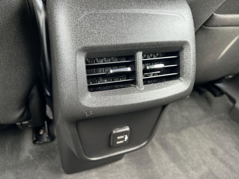 Used 2022 Chevrolet Equinox LSImage 21