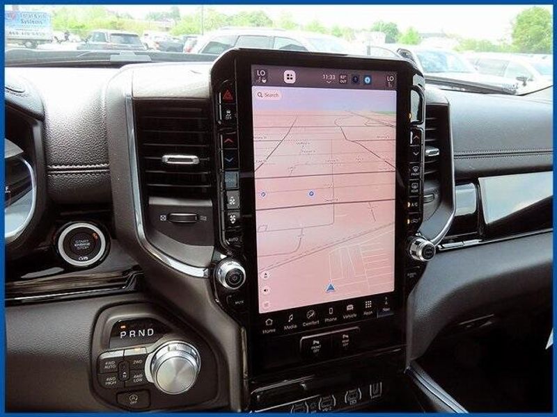 2025 RAM 1500 LaramieImage 17