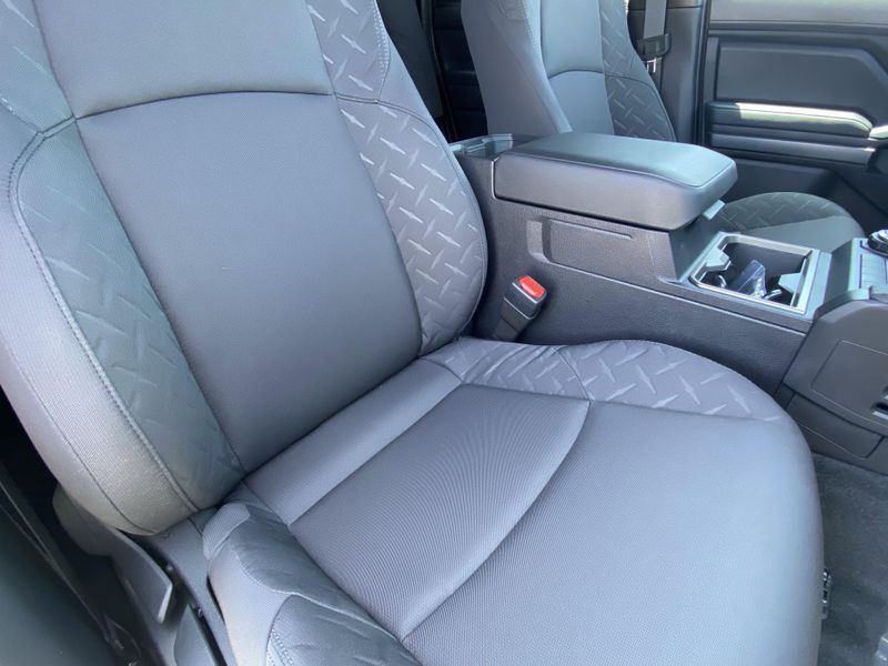 New 2025 Toyota Tacoma SR5Image 11