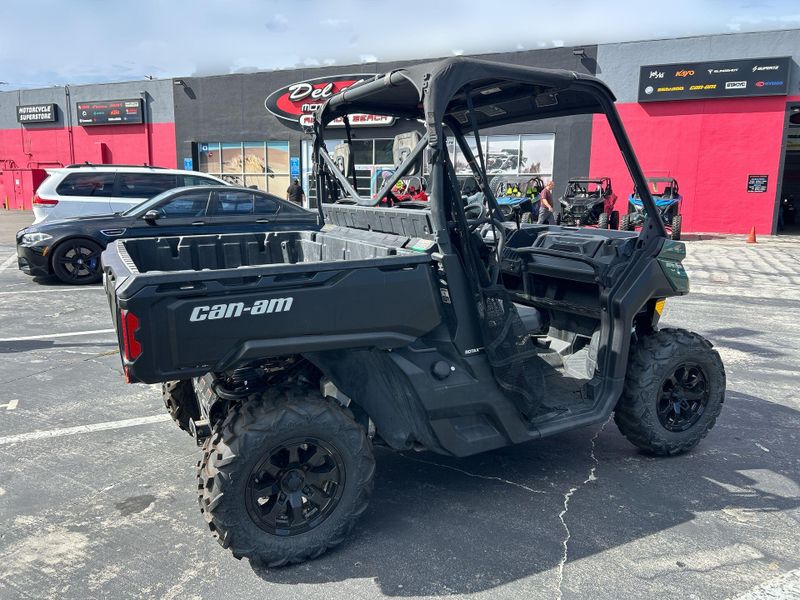 Used 2023 Can-Am DEFENDER DPS HD7 Image 14