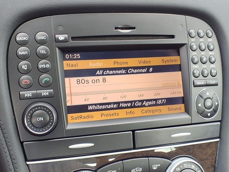 Used 2011 Mercedes-Benz SL 550 550Image 24