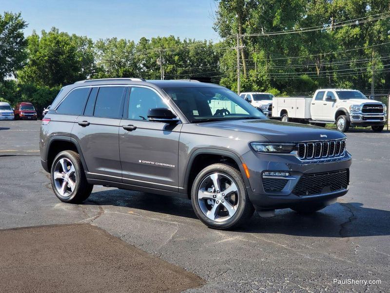 New 2025 Jeep Grand Cherokee Limited 4x4