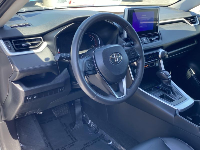 2024 Toyota RAV4 XLE PremiumImage 17