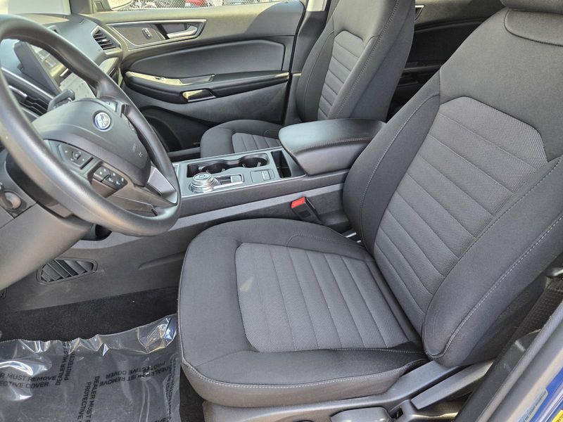 Used 2023 Ford Edge SE AWD