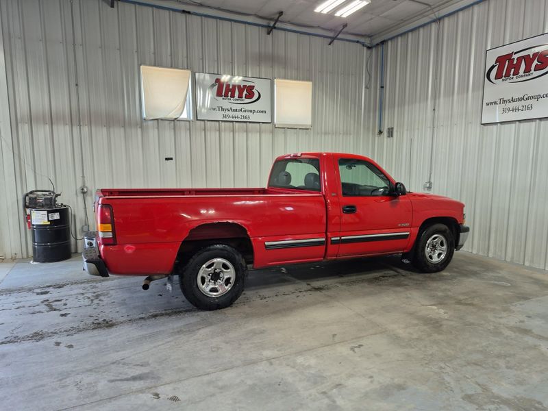 2000 Chevrolet Silverado 1500 Image 4