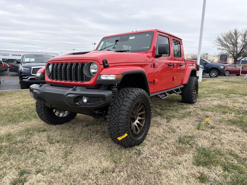 New 2026 Jeep Gladiator Sport S 4x4Image 1