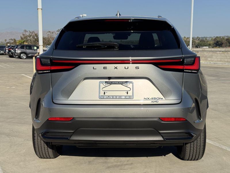 New 2026 Lexus NX 450h+ PremiumImage 9