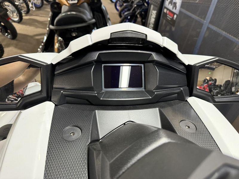 2025 Yamaha VX CRUISER W/AUDIO Image 11