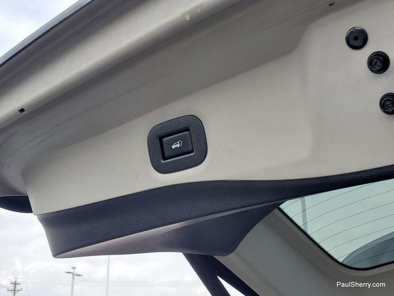 Used 2020 Nissan Rogue SV