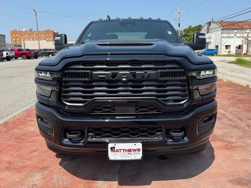 New 2026 RAM 2500 Black Express Crew Cab 4x4 8