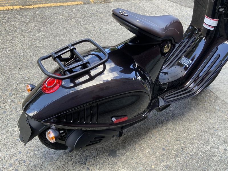 New 2026 Vespa 946 HORSE 