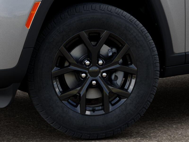 New 2026 Jeep Grand Cherokee L Laredo Altitude 4x4Image 4