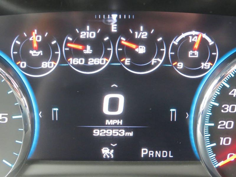 Used 2020 Chevrolet Suburban Premier 4x4 4dr SUVImage 19