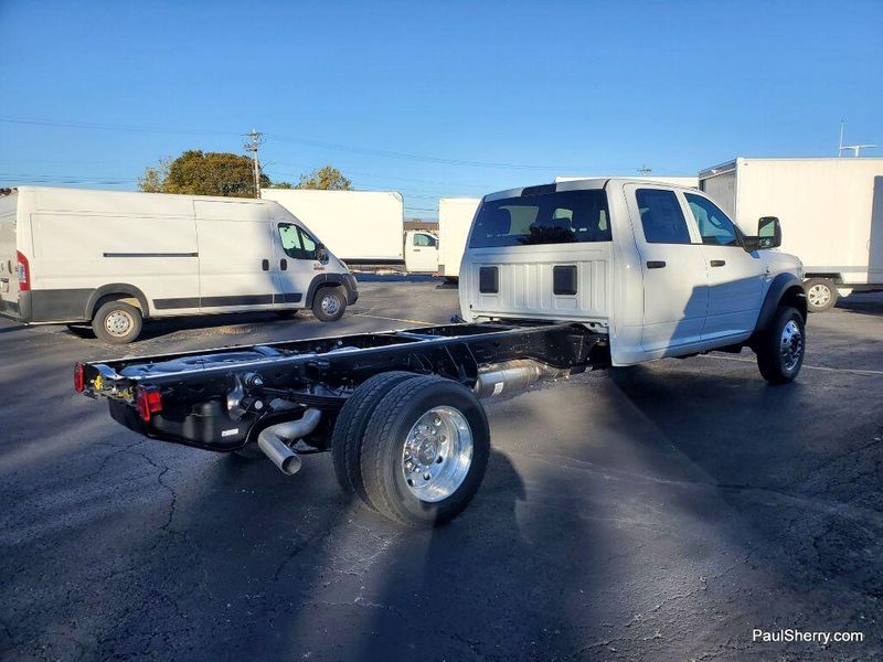 2024 RAM 5500 Tradesman Chassis Crew Cab 4x4 84