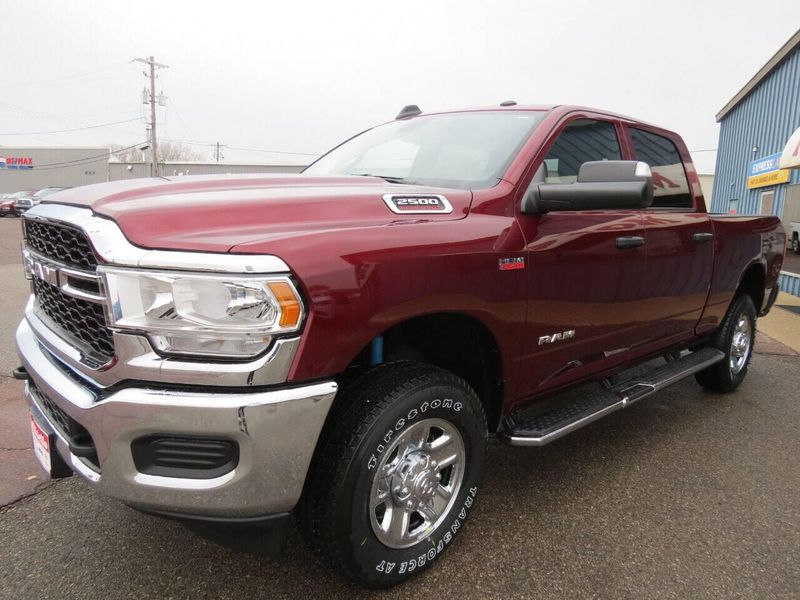 2022 RAM 2500 Tradesman Crew Cab 4x4 6