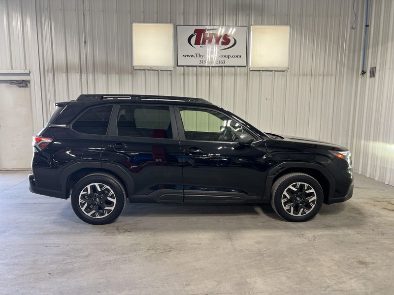 Used 2025 Subaru Forester PremiumImage 38