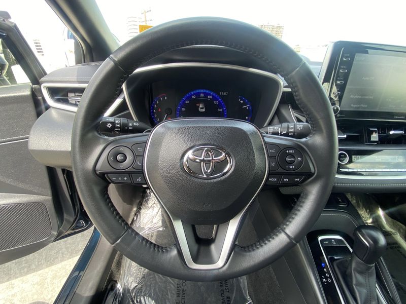 2022 Toyota Corolla Hatchback XSEImage 25
