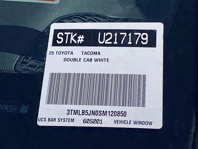 2025 Toyota Tacoma SR5Image 31