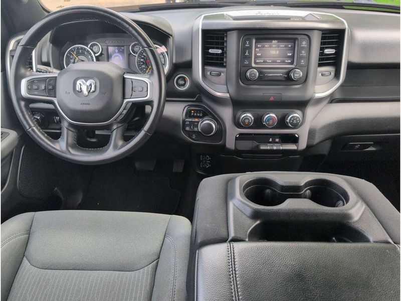 Used 2022 RAM 1500 Big HornImage 30