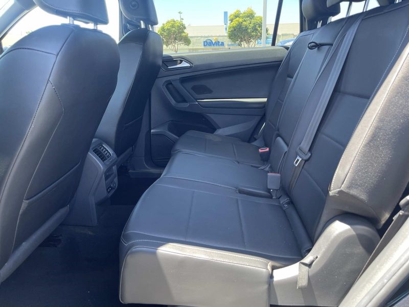 Used 2018 Volkswagen Tiguan 2.0T SEL FWD