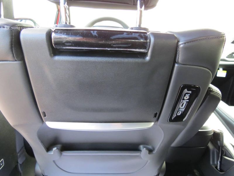 New 2026 Chrysler Pacifica SelectImage 25