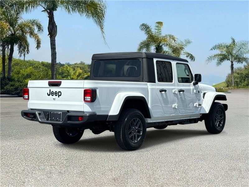 New 2026 Jeep Gladiator Sport S 4x4