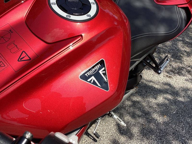 2025 Triumph Street Triple 765 RS