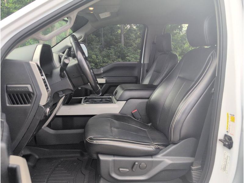 2021 Ford F-250 LariatImage 13