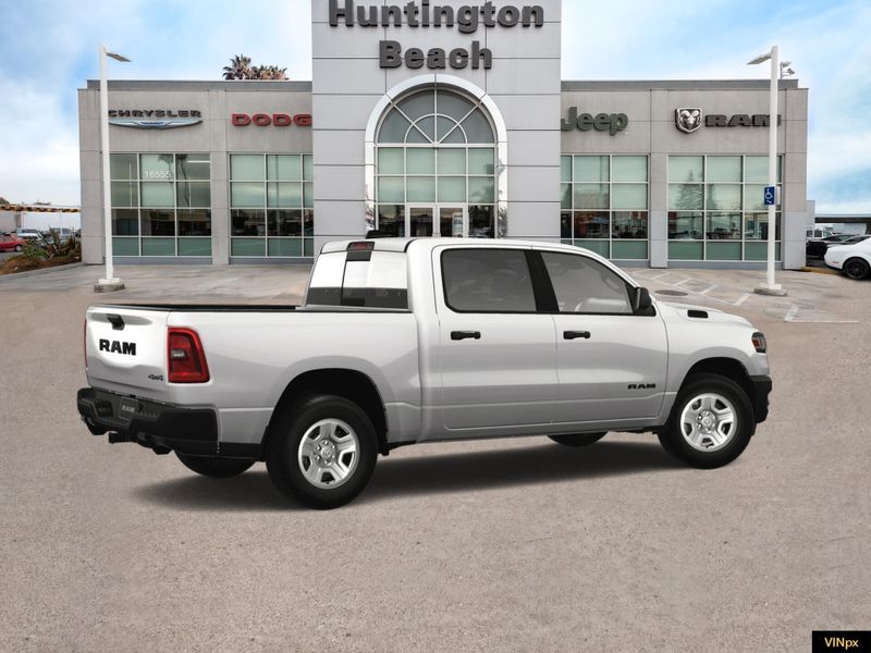 2025 RAM 1500 Tradesman Crew Cab 4x4Image 8