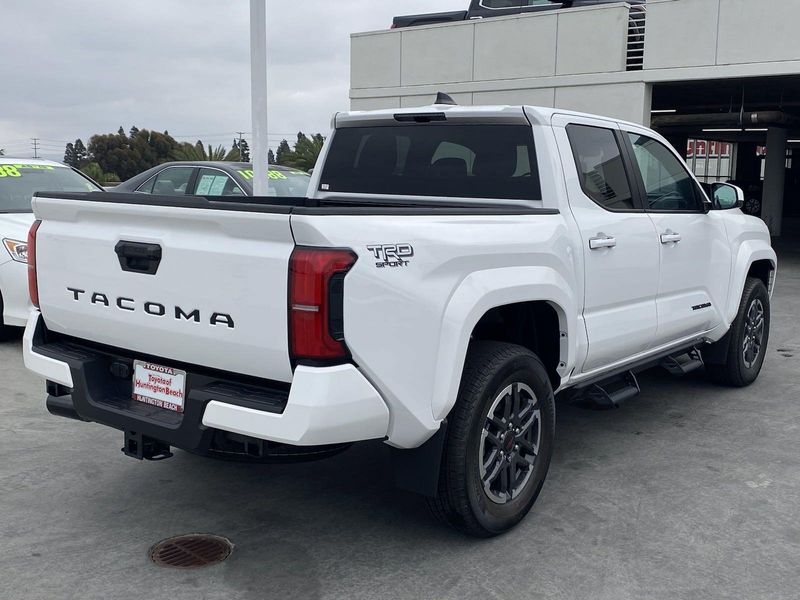 2024 Toyota Tacoma TRD SportImage 3